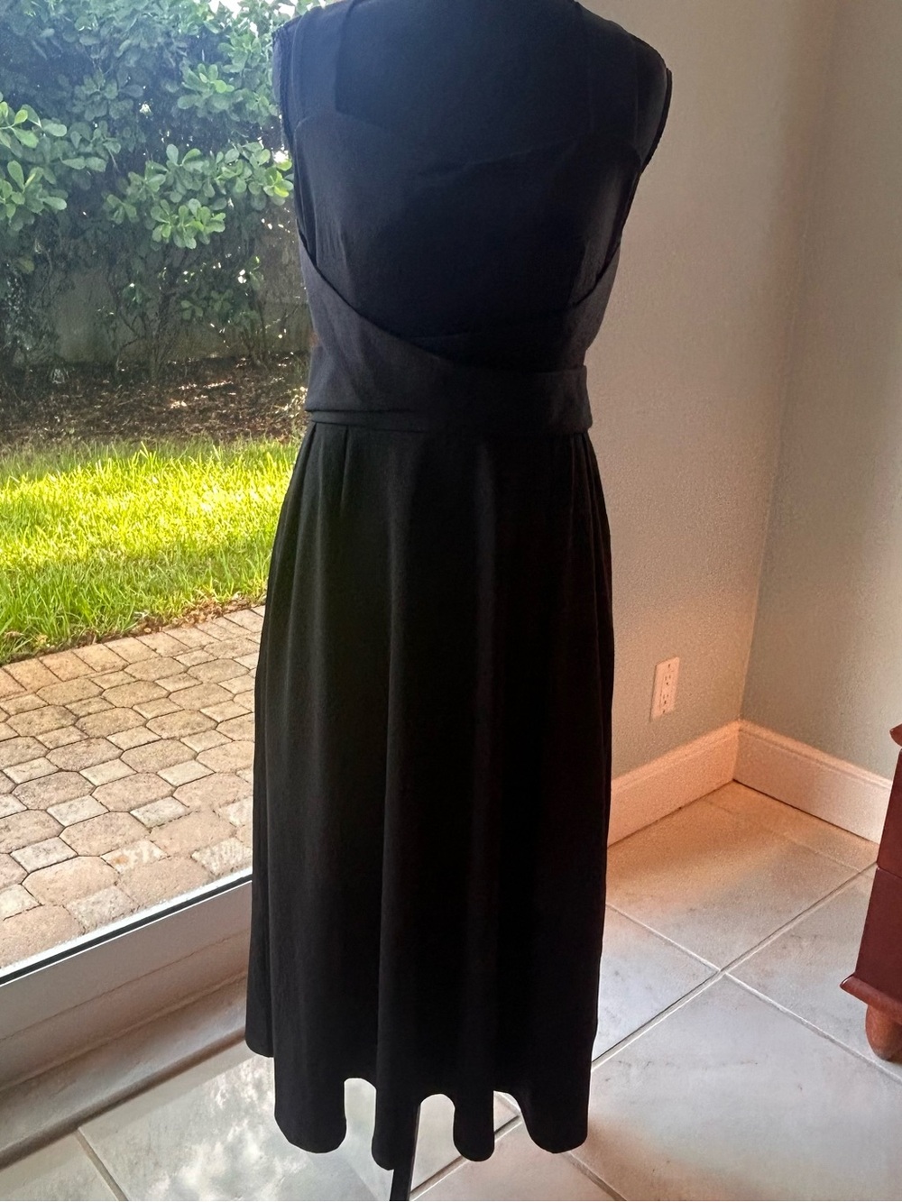 Halara Crisscross Tie Back Flowy Dress with Pockets, Size M